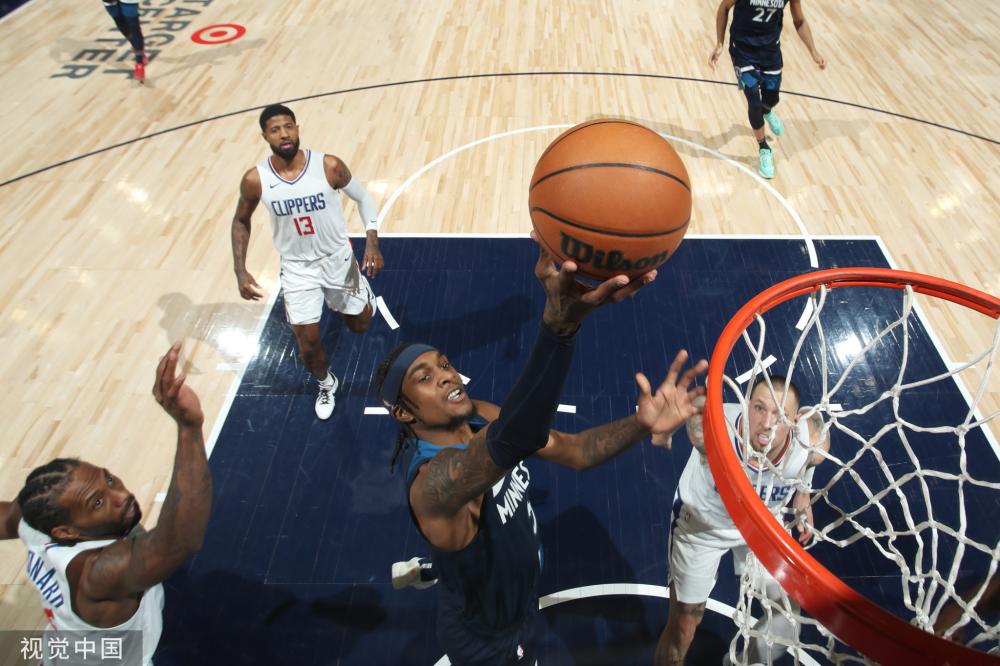 并配上简短 并配上简短